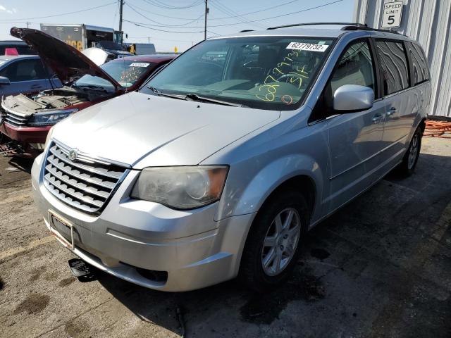 Photo 2 from auction – 2010 CHRYSLER TOWN & COU with VIN 2A4RR5D17AR373325