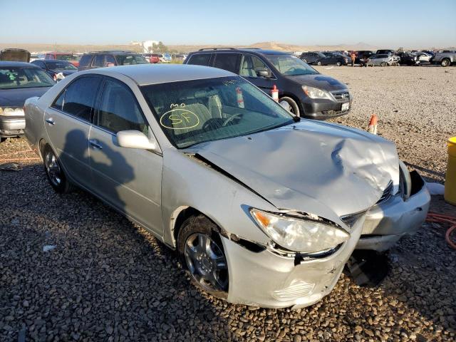 TOYOTA CAMRY LE 2005 with VIN 4T1BE32K95U425805 - Photo from auction