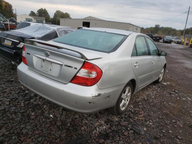 Photo 4 from auction – 2002 TOYOTA CAMRY LE with VIN 4T1BE32K22U569563