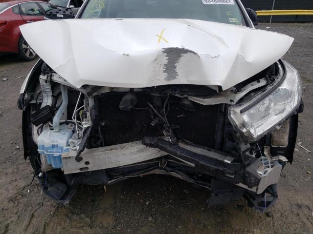 Photo 9 from auction – 2017 TOYOTA HIGHLANDER with VIN 5TDJZRFH1HS476259