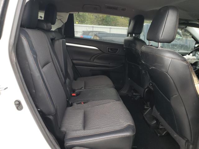 Photo 6 from auction – 2017 TOYOTA HIGHLANDER with VIN 5TDZZRFH0HS233724