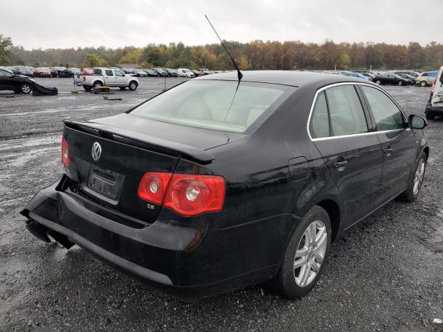 Photo 4 from auction – 2007 VOLKSWAGEN JETTA WOLF with VIN 3VWEG71K67M189896