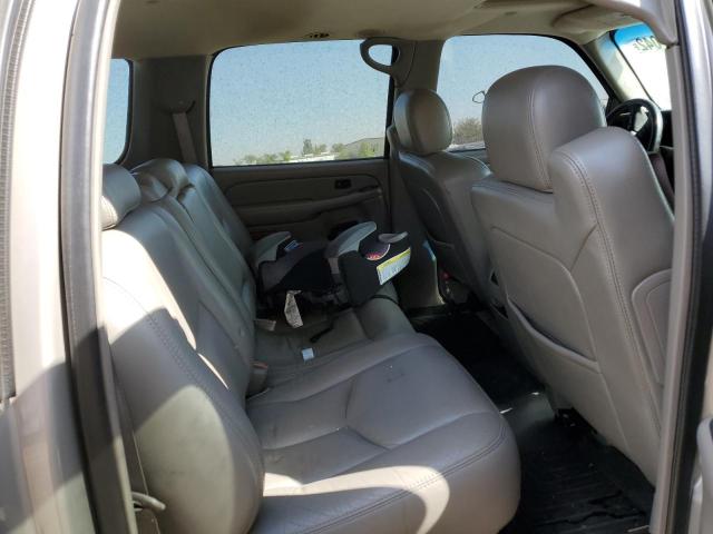 Photo 6 from auction – 2004 CHEVROLET SUBURBAN K with VIN 3GNFK16T84G122013