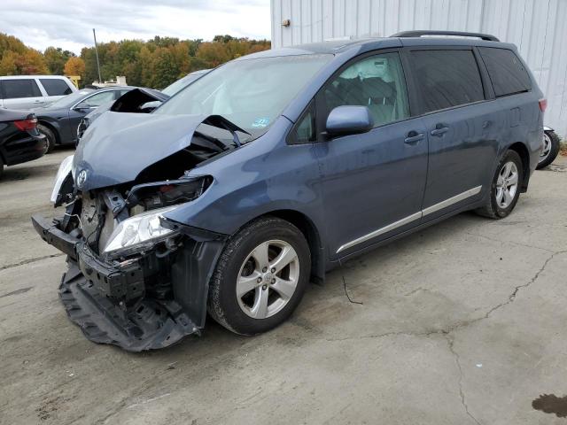 Photo 2 from auction – 2015 TOYOTA SIENNA LE with VIN 5TDKK3DCXFS650534