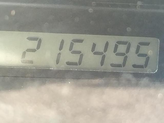 Photo 8 from auction – 2003 TOYOTA CAMRY with VIN JTDBE30K230235954