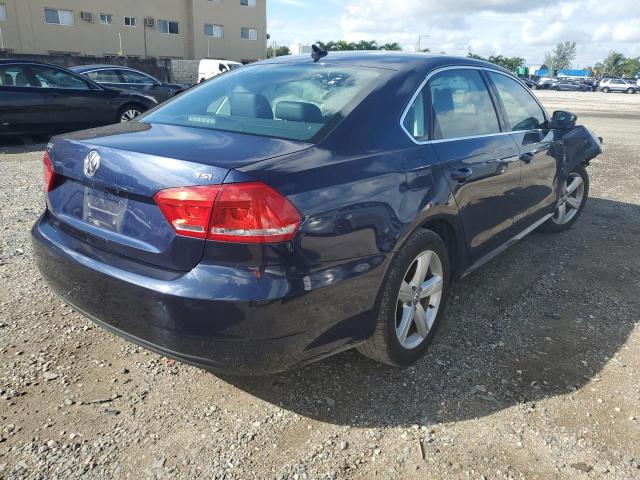 Photo 4 from auction – 2015 VOLKSWAGEN PASSAT S with VIN 1VWAS7A30FC102743