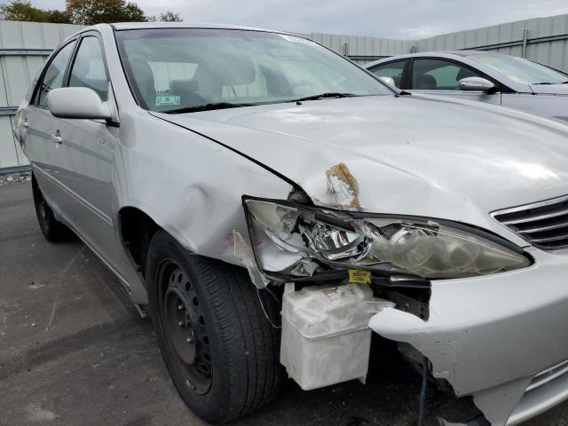 Photo 9 from auction – 2005 TOYOTA CAMRY LE with VIN 4T1BF30K15U088496