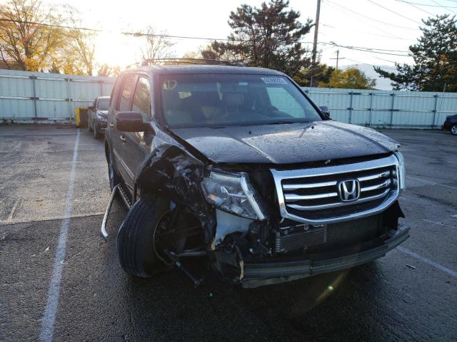 HONDA PILOT TOUR 2012 with VIN 5FNYF4H98CB034737 - Photo from auction