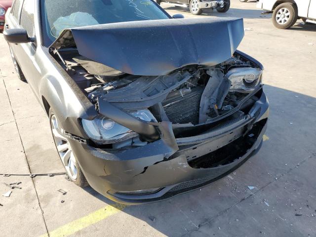 Photo 9 from auction – 2017 CHRYSLER 300 LIMITE with VIN 2C3CCAAG9HH580169