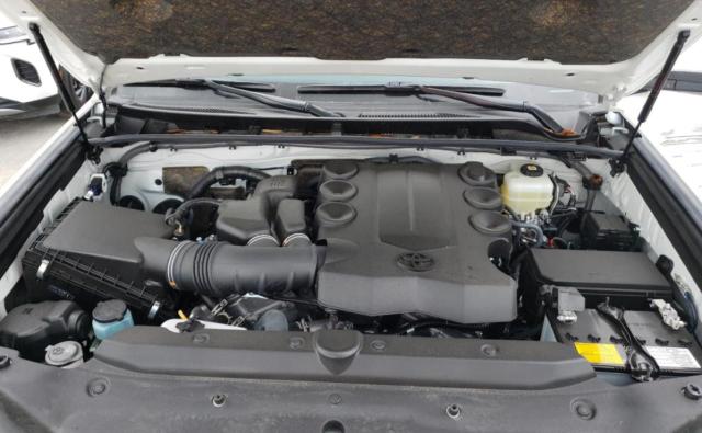 Photo 7 from auction – 2022 TOYOTA 4RUNNER SR with VIN JTEMU5JR4N6031901