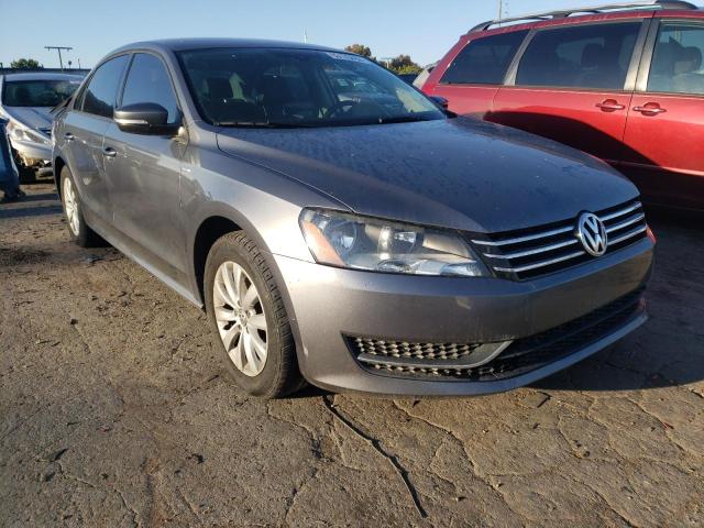 VOLKSWAGEN PASSAT S 2015 with VIN 1VWAT7A33FC061246 - Photo from auction