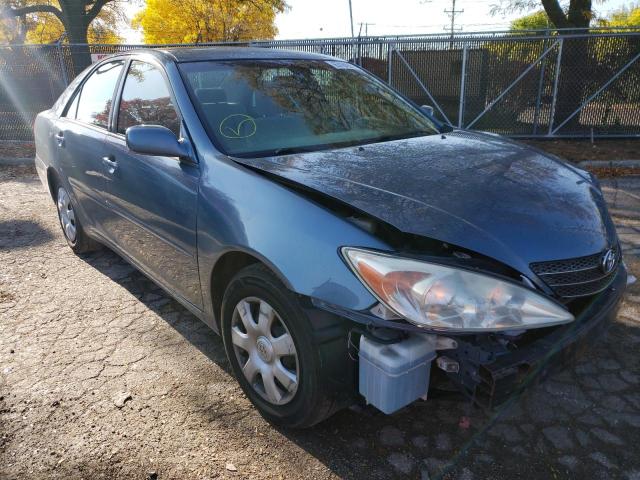 TOYOTA CAMRY LE 2004 with VIN 4T1BE32K54U851442 - Photo from auction