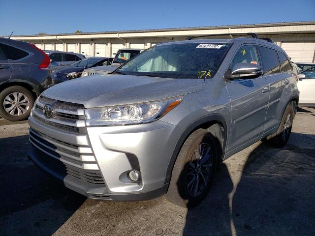 Photo 2 from auction – 2018 TOYOTA HIGHLANDER with VIN 5TDKZRFH2JS530078