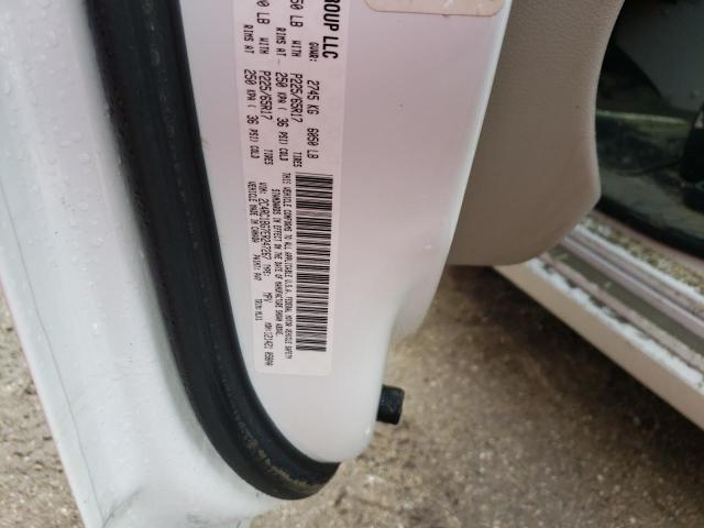 Photo 10 from auction – 2014 CHRYSLER TOWN & COU with VIN 2C4RC1BG7ER247267