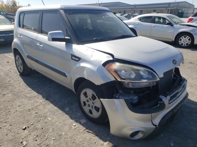 KIA SOUL 2013 with VIN KNDJT2A51D7586464 - Photo from auction