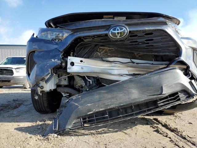 Photo 9 from auction – 2019 TOYOTA RAV4 LE with VIN JTMF1RFV0KD042212