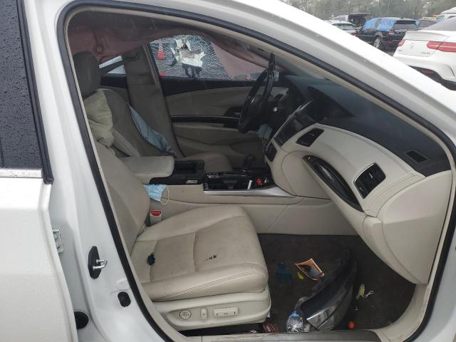 Photo 5 from auction – 2016 ACURA RLX TECH with VIN JH4KC1F52GC001909