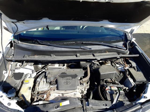 Photo 7 from auction – 2016 TOYOTA RAV4 XLE with VIN 2T3WFREV8GW263473