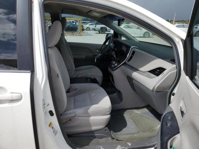 Photo 5 from auction – 2015 TOYOTA SIENNA LE with VIN 5TDKK3DC2FS528265
