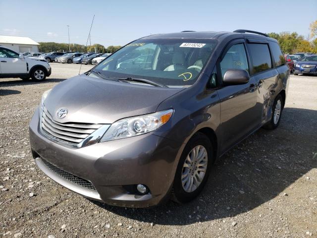 Photo 2 from auction – 2013 TOYOTA SIENNA XLE with VIN 5TDYK3DC4DS291186