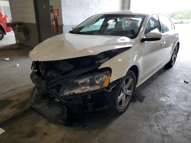 Photo 2 from auction – 2015 VOLKSWAGEN PASSAT SE with VIN 1VWBS7A39FC012351