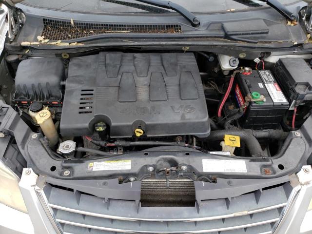 Photo 7 from auction – 2008 CHRYSLER TOWN & COU with VIN 2A8HR64X48R823317