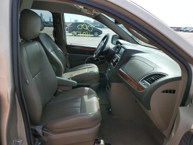 Photo 5 from auction – 2014 CHRYSLER TOWN & COU with VIN 2C4RC1BG8ER216500