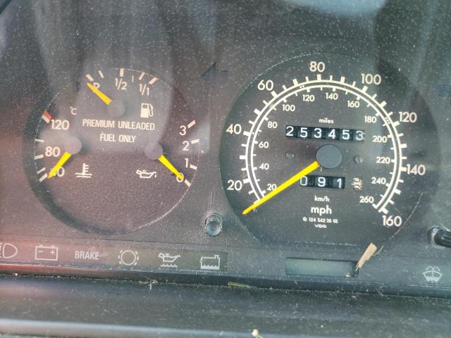 Photo 8 from auction – 1994 MERCEDES-BENZ E 320 with VIN WDBEA32EXRC094900