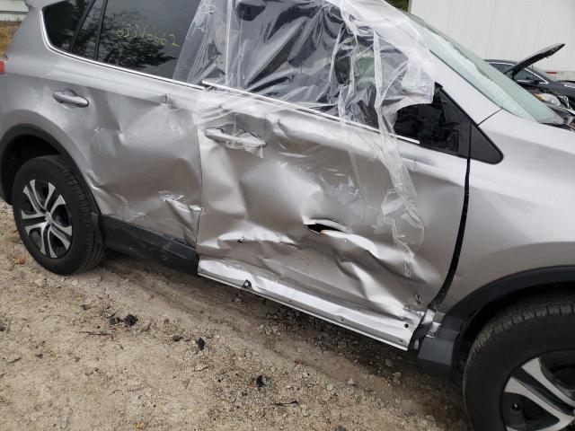 Photo 9 from auction – 2018 TOYOTA RAV4 LE with VIN JTMBFREV2JD252150
