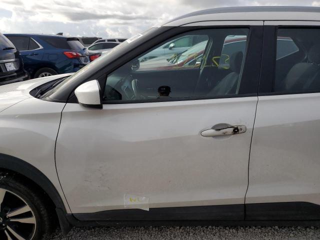 Photo 9 from auction – 2018 NISSAN KICKS S with VIN 3N1CP5CU2JL531809