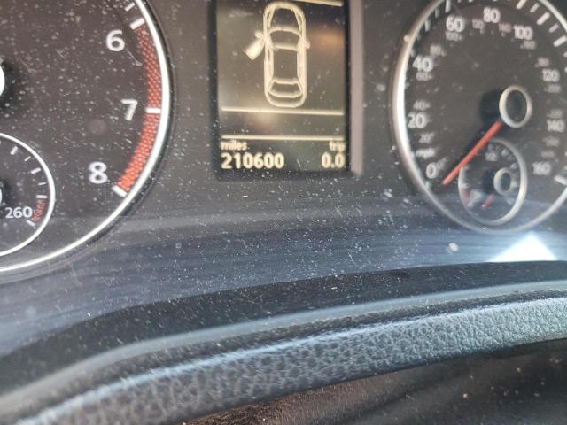 Photo 8 from auction – 2012 VOLKSWAGEN PASSAT SE with VIN 1VWBP7A31CC042330