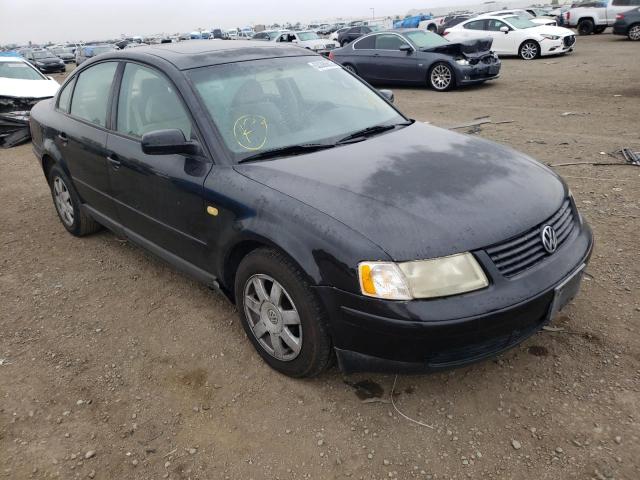 VOLKSWAGEN PASSAT GLS 2000 with VIN WVWMD23B7YE140270 - Photo from auction