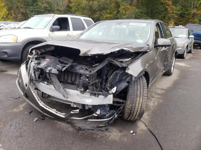 Photo 2 from auction – 2010 MERCEDES-BENZ E 350 4MAT with VIN WDDHF8HB3AA172191
