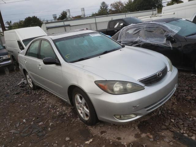 TOYOTA CAMRY LE 2002 with VIN 4T1BE32K22U569563 - Photo from auction