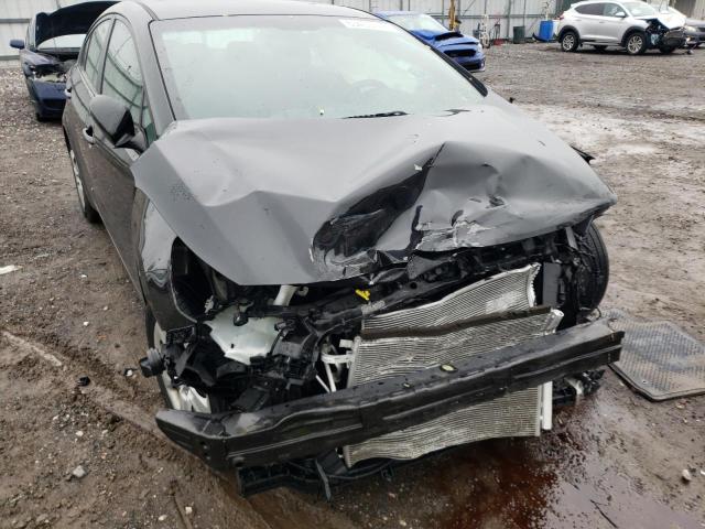 Photo 9 from auction – 2018 KIA FORTE LX with VIN 3KPFK4A74JE279551