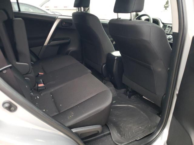 Photo 6 from auction – 2018 TOYOTA RAV4 LE with VIN JTMBFREV2JD252150