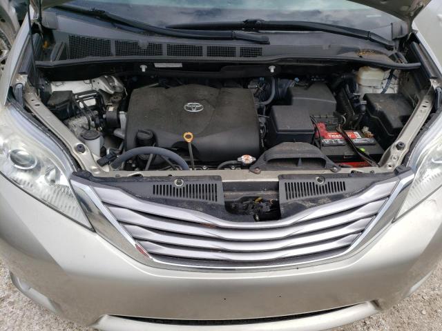 Photo 7 from auction – 2017 TOYOTA SIENNA XLE with VIN 5TDYZ3DC9HS808189