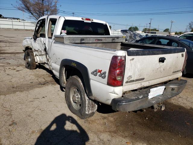 Photo 3 from auction – 2003 CHEVROLET SILVERADO with VIN 1GCHK29123E146184