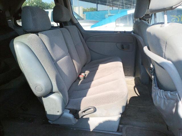 Photo 6 from auction – 2006 CHRYSLER TOWN & COU with VIN 1A4GP45R16B745291