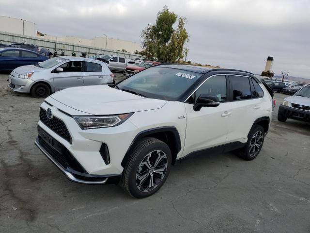 Photo 2 from auction – 2021 TOYOTA RAV4 PRIME with VIN JTMFB3FVXMD069866