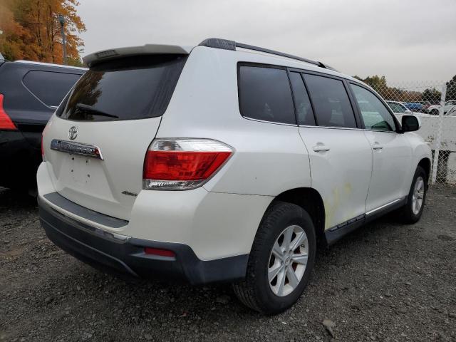 Photo 4 from auction – 2012 TOYOTA HIGHLANDER with VIN 5TDBK3EH9CS143534