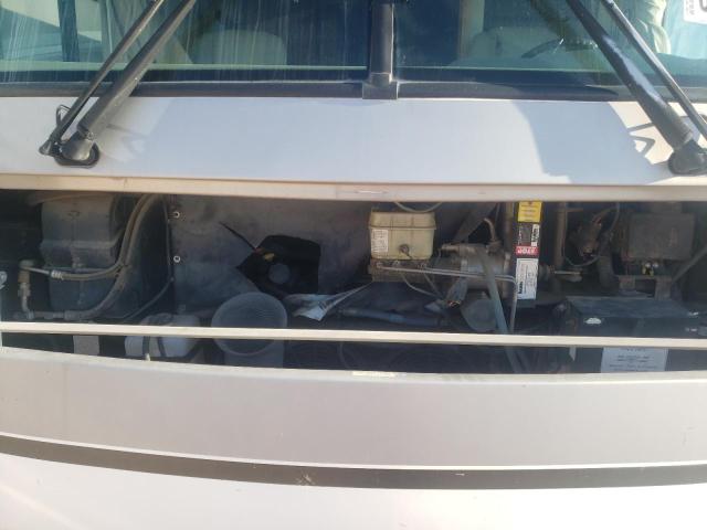 Photo 7 from auction – 2002 FLEETWOOD SOUTHWIND with VIN 5B4MP67G623346340