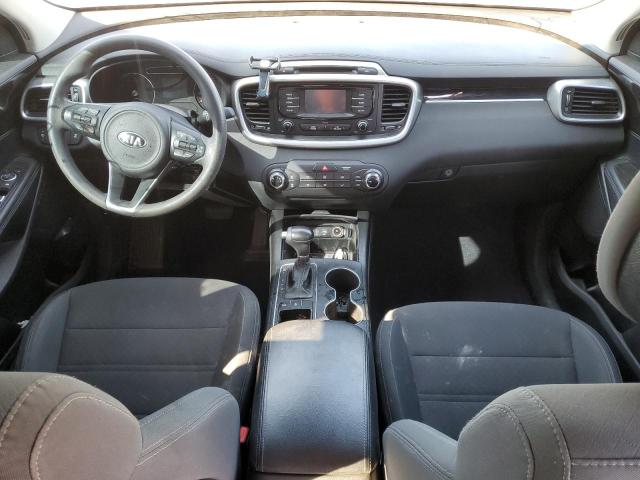 Photo 5 from auction – 2016 KIA SORENTO LX with VIN 5XYPGDA50GG108182