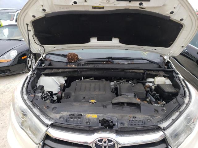 Photo 7 from auction – 2014 TOYOTA HIGHLANDER with VIN 5TDBKRFH4ES046200