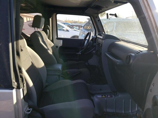 Photo 5 from auction – 2007 JEEP WRANGLER X with VIN 1J4FA24177L133993