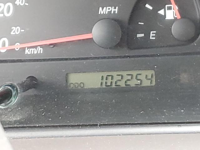 Photo 8 from auction – 2002 TOYOTA CAMRY LE with VIN 4T1BE32K52U514606