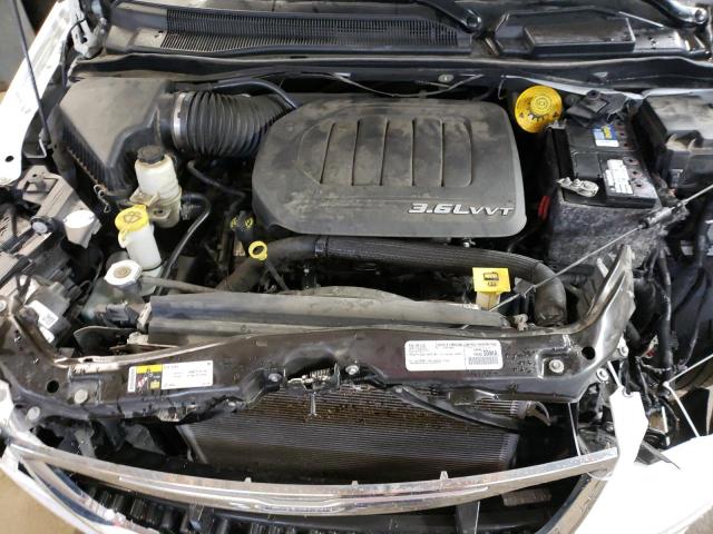 Photo 7 from auction – 2016 CHRYSLER TOWN & COU with VIN 2C4RC1CG6GR284683