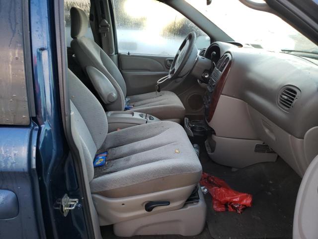 Photo 5 from auction – 2003 CHRYSLER TOWN & COU with VIN 2C8GP54L03R166913
