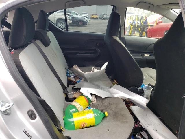 Photo 6 from auction – 2015 TOYOTA PRIUS C with VIN JTDKDTB39F1575643