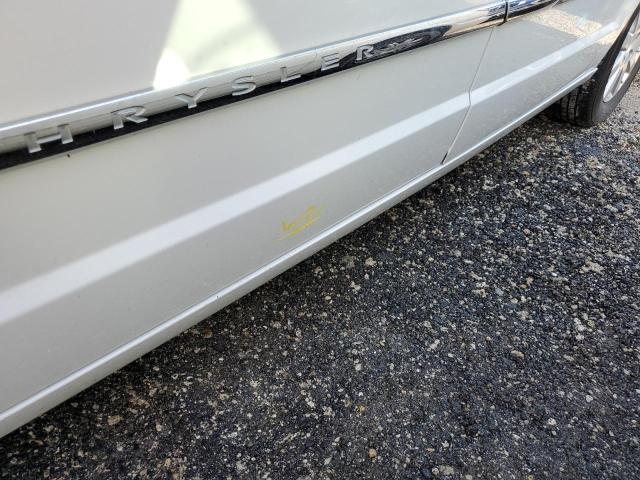 Photo 9 from auction – 2016 CHRYSLER TOWN & COU with VIN 2C4RC1BGXGR293517